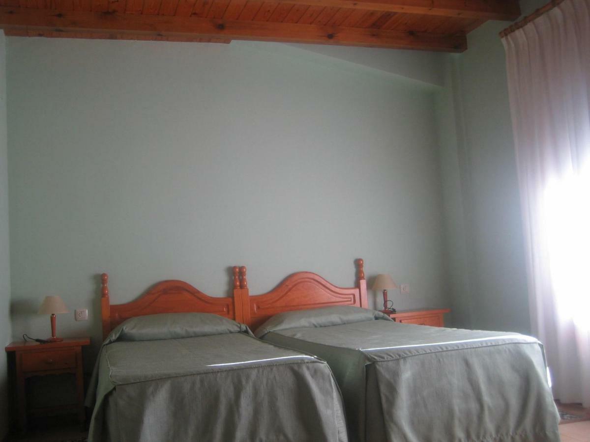 Cal Font Guest House Pla de Sant Tirs Exterior photo