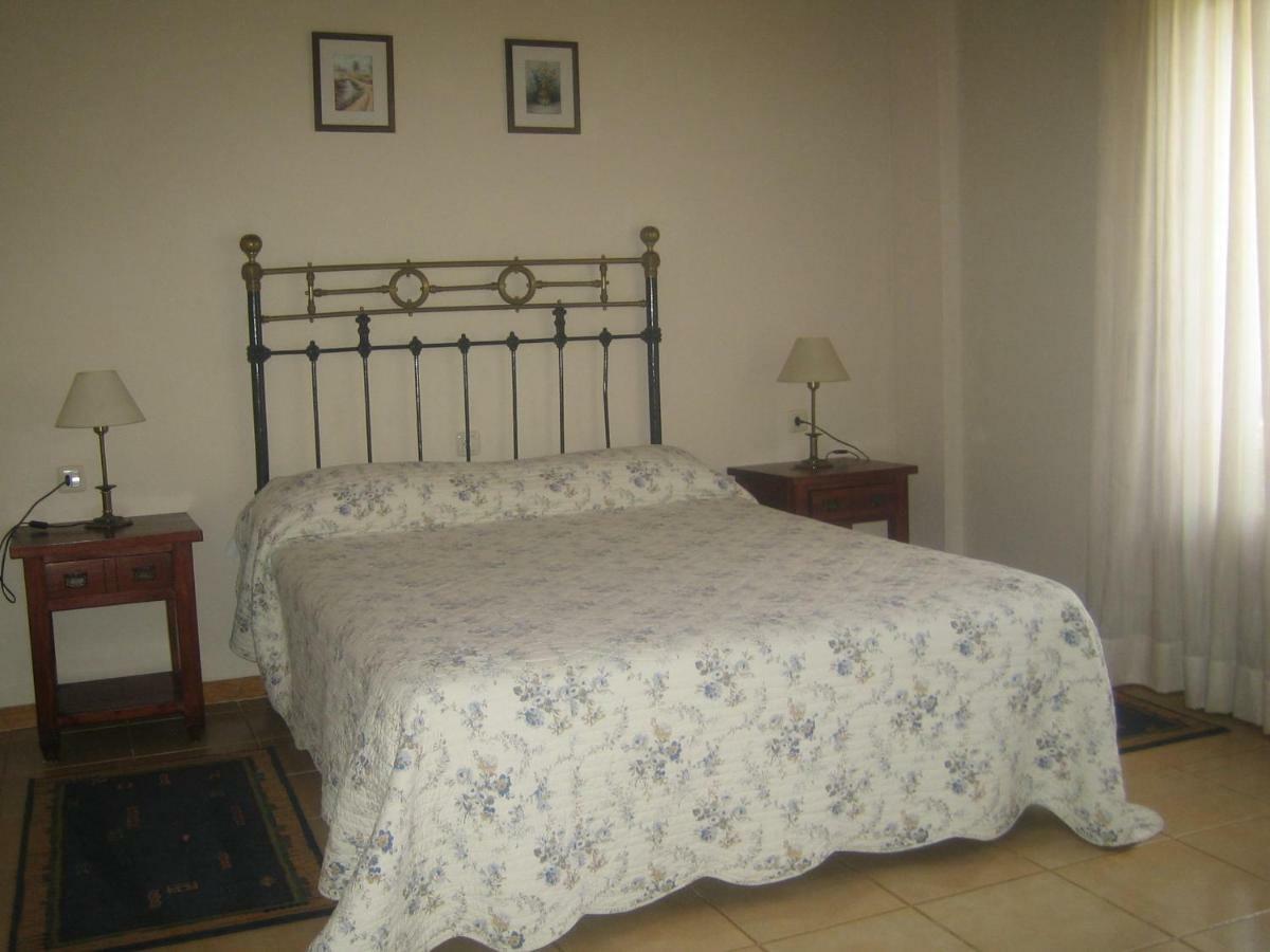Cal Font Guest House Pla de Sant Tirs Exterior photo