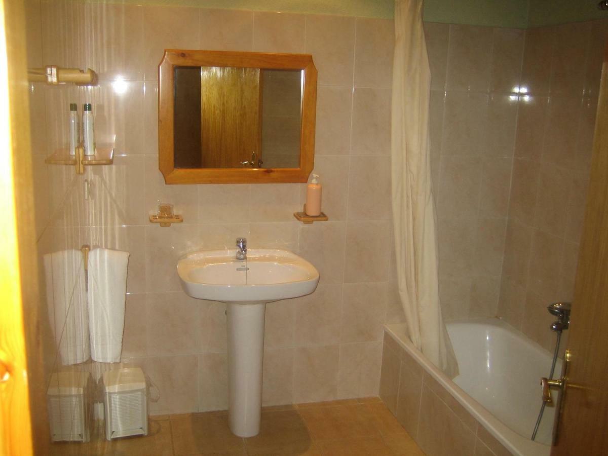 Cal Font Guest House Pla de Sant Tirs Exterior photo